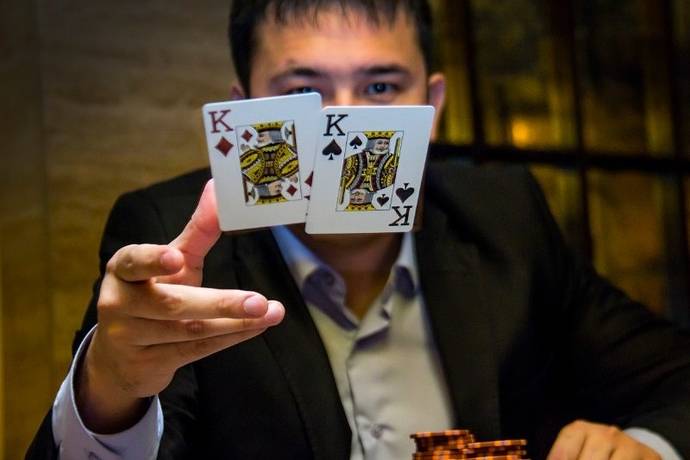 Покерный клуб «Bombay» — почувствуй атмосферу игры