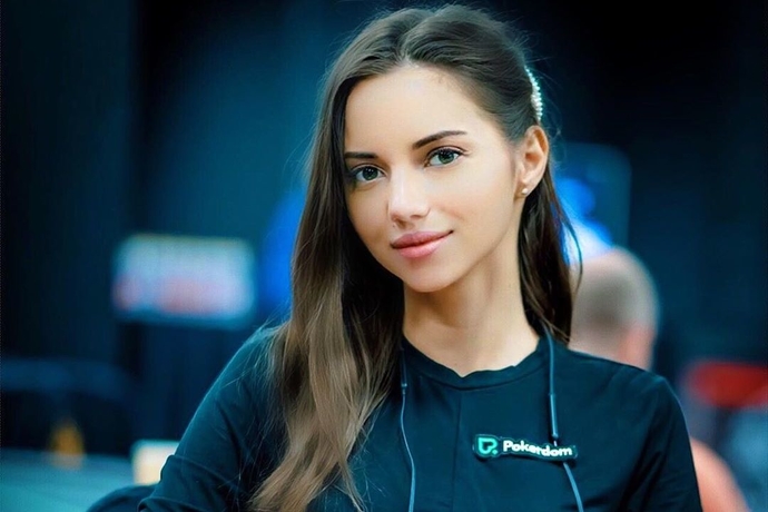 Дарья Фещенко — подруга Покердома