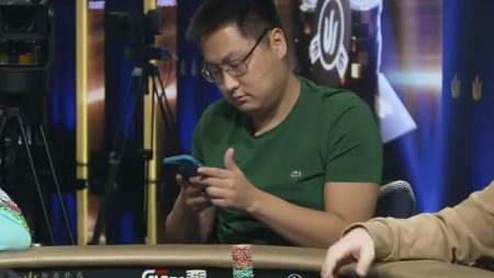 Казахстанец в финальном дне Тriton Poker. Прямая трансляция