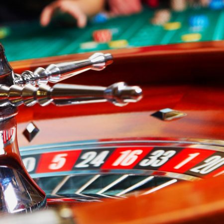 Министерство обороны уволило 11 военных за игры в казино